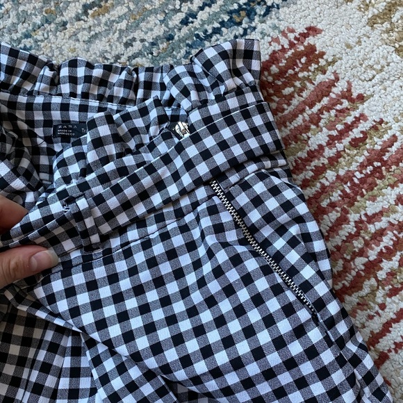 Zara high waisted gingham shorts - Picture 3 of 4